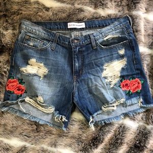 Denim Shorts w/ Emb Flowers FLYING MONKEY size 30
